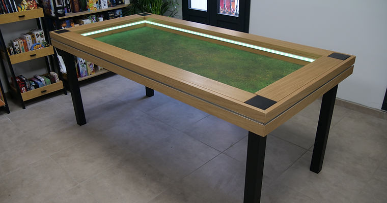 Table avec éclairage led pour jeux de sociétés en France.