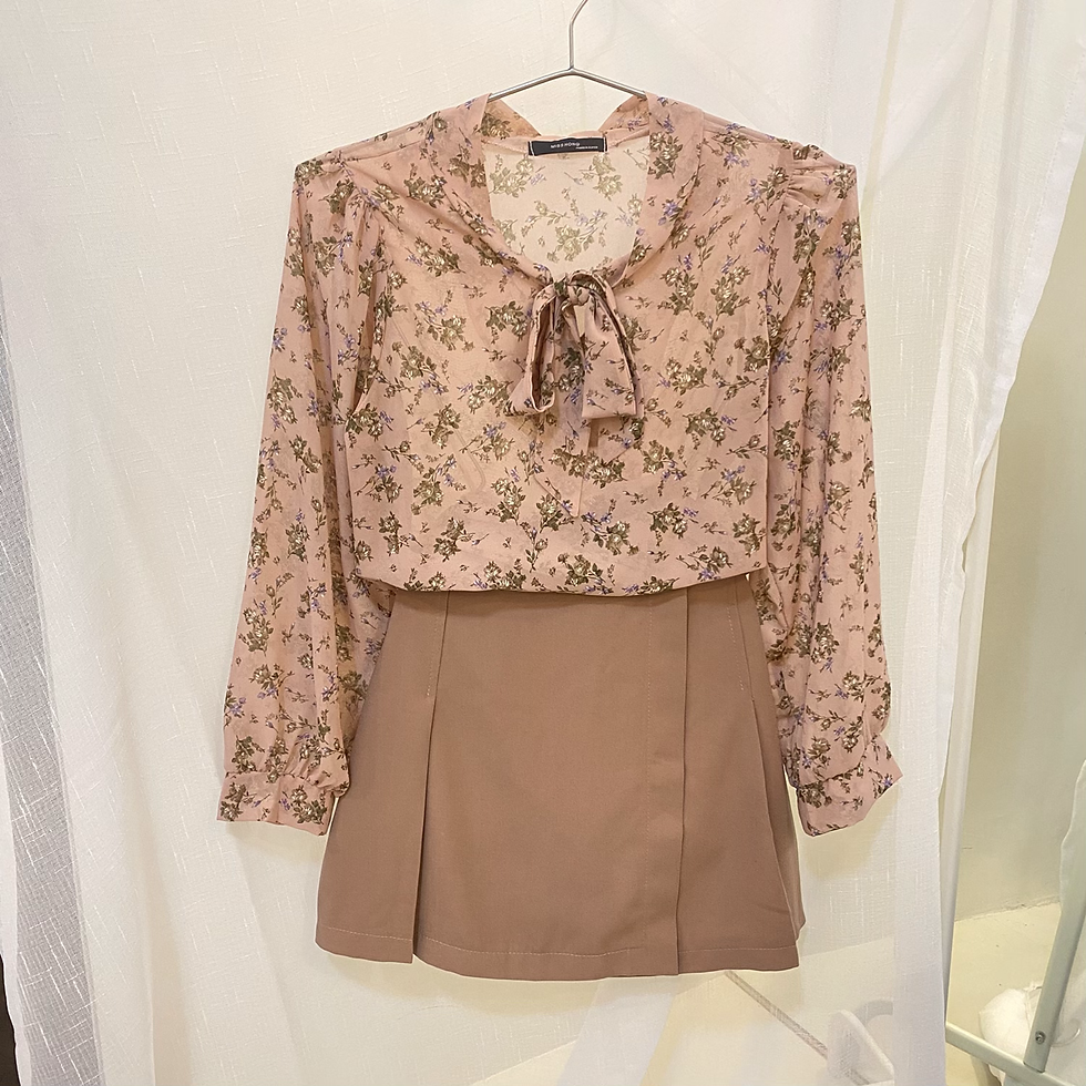 Thumbnail: D625  Favorite floral tie front longsleeves