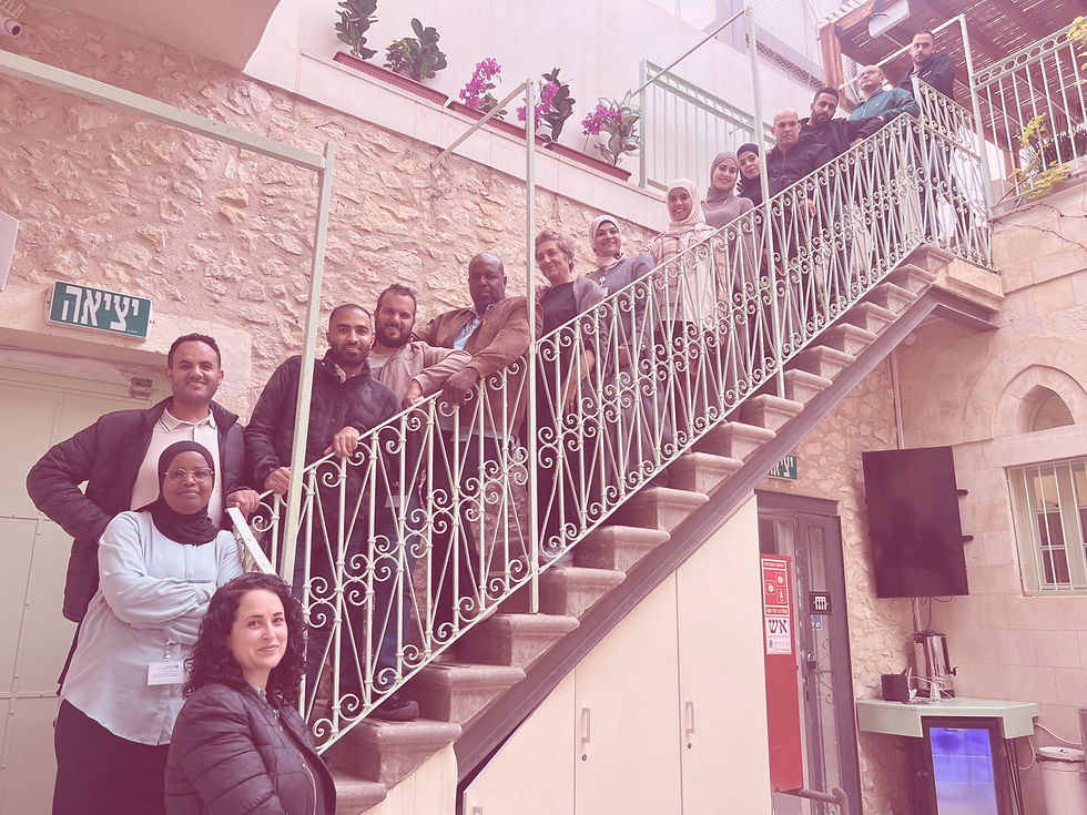 רהט ג' בצלמנייה_edited.jpg