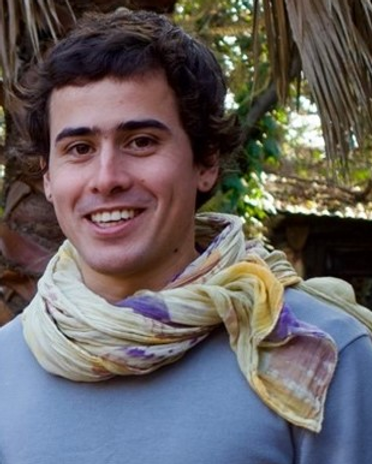 Simón