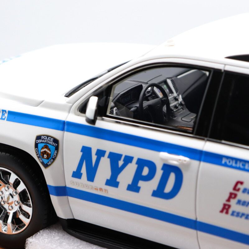 Thumbnail: G-O-C 1:18 Chevrolet Saaban Suburban USA SUV  Car Model