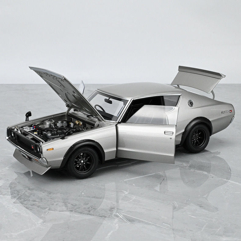Thumbnail: Autoart AA 1:18 Nissan skyline 2000 GTR KPGC110 car model