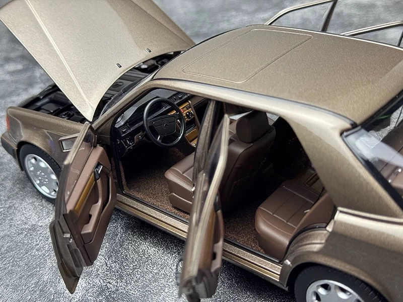 Thumbnail: NOREV 1:18 Mercedes-Benz 500E W124 AMG E500 E-Class Sedan Car Model