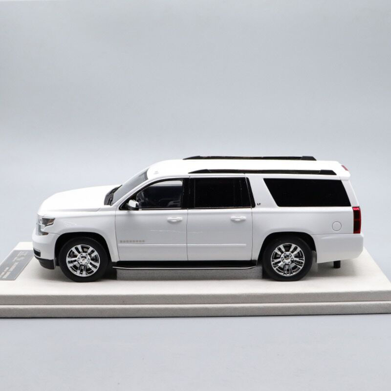 Thumbnail: G-O-C 1:18 Chevrolet Saaban Suburban USA SUV  Car Model