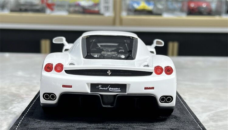Thumbnail: HH Model 1:18 Ferrari Enzo Enthusiast Classic Resin Car Model