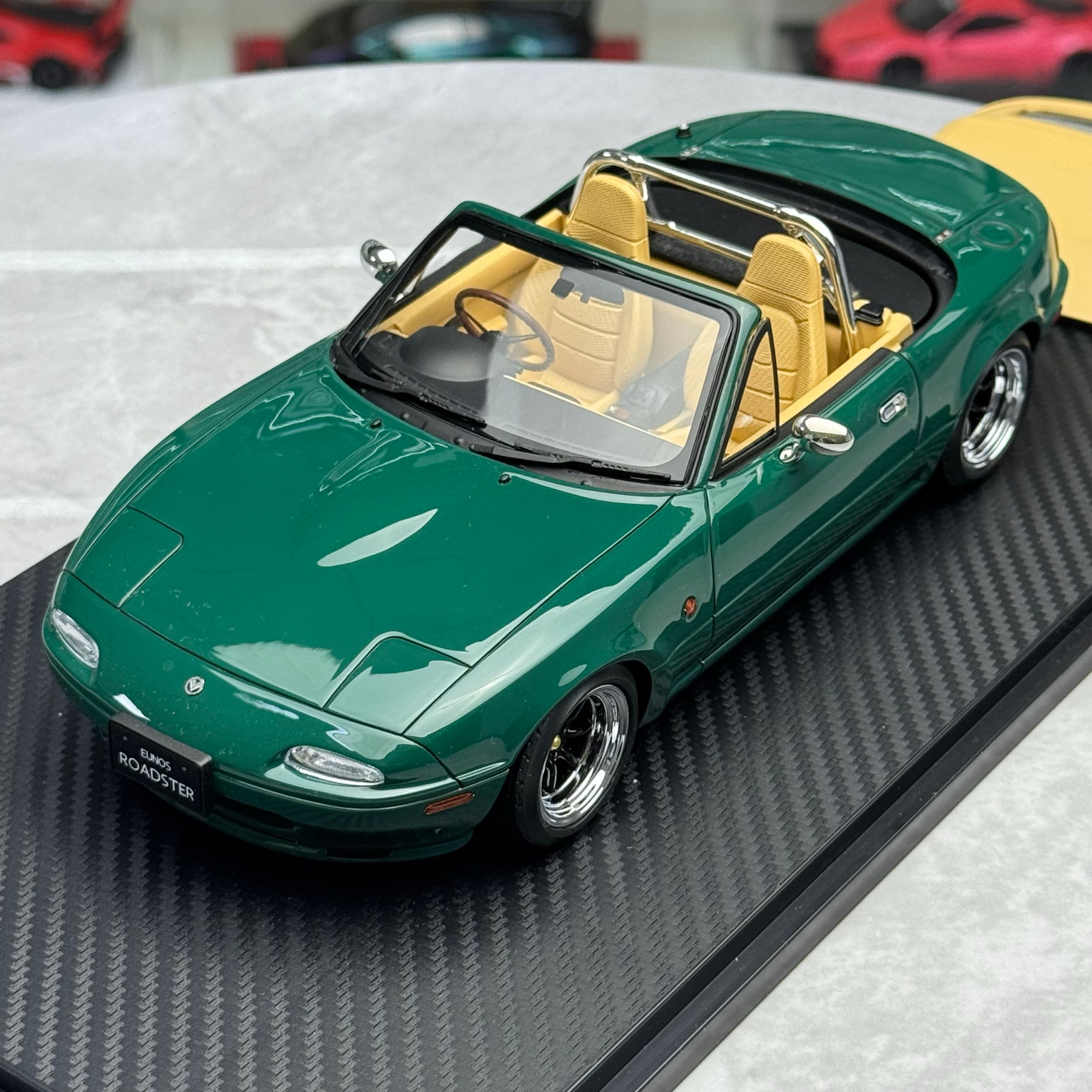 IG Mazda MX-5 Eunos Roadster NA Resin 1:18 Scale Model Car