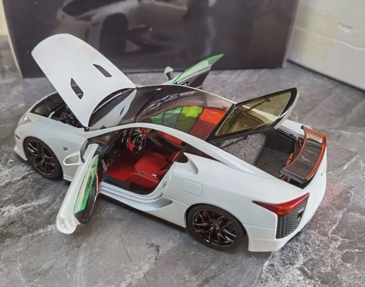 Thumbnail: Well 1:18 Lexus LFA Street Edition Static Alloy Car Model Gift