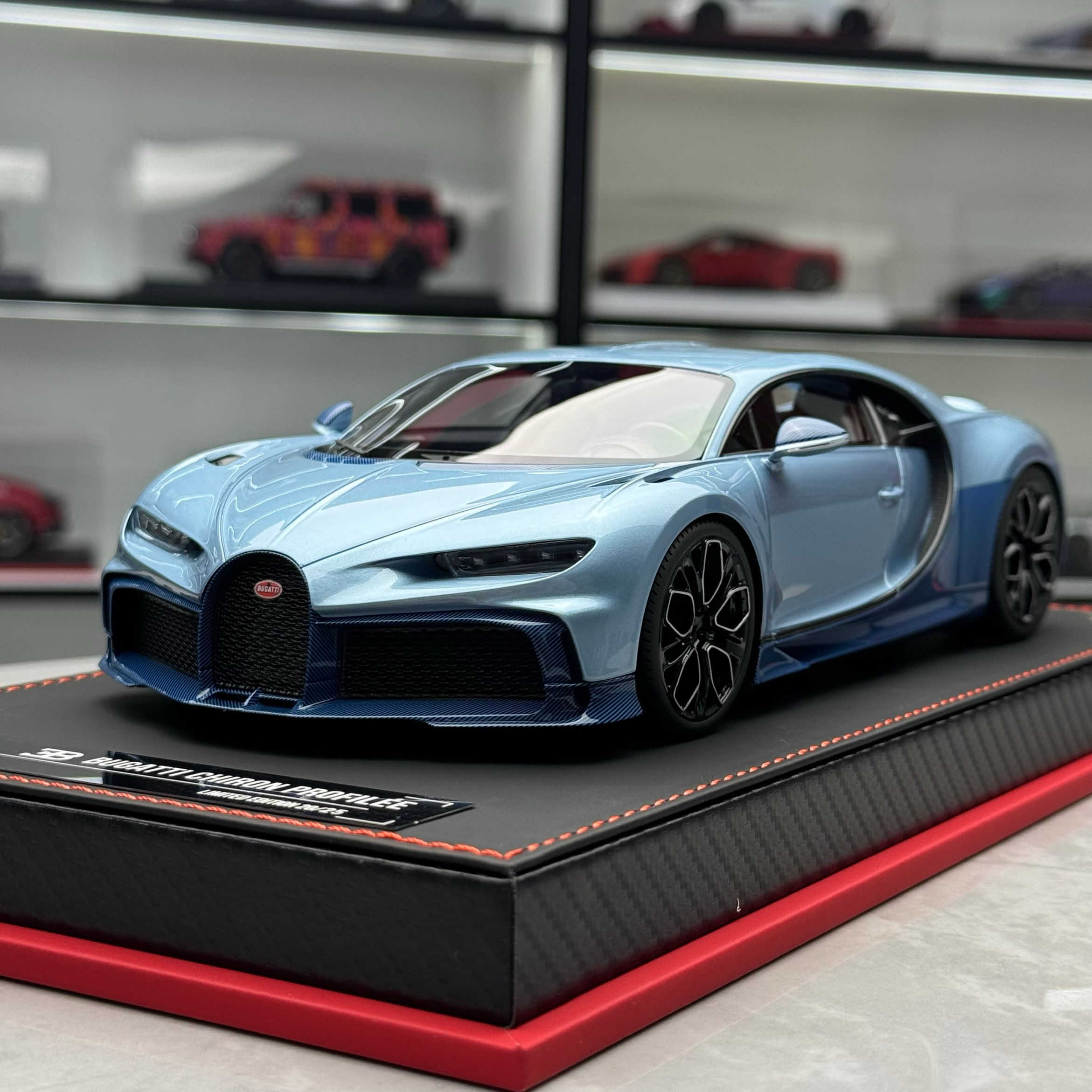 MR 1:18 Bugatti Chiron Profilee Hardtop Resin Model