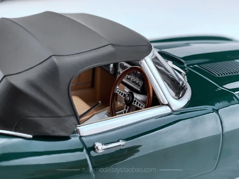 Thumbnail: Jaguar E-Type Convertible Sports Car Simulation Alloy Car Model Collecto