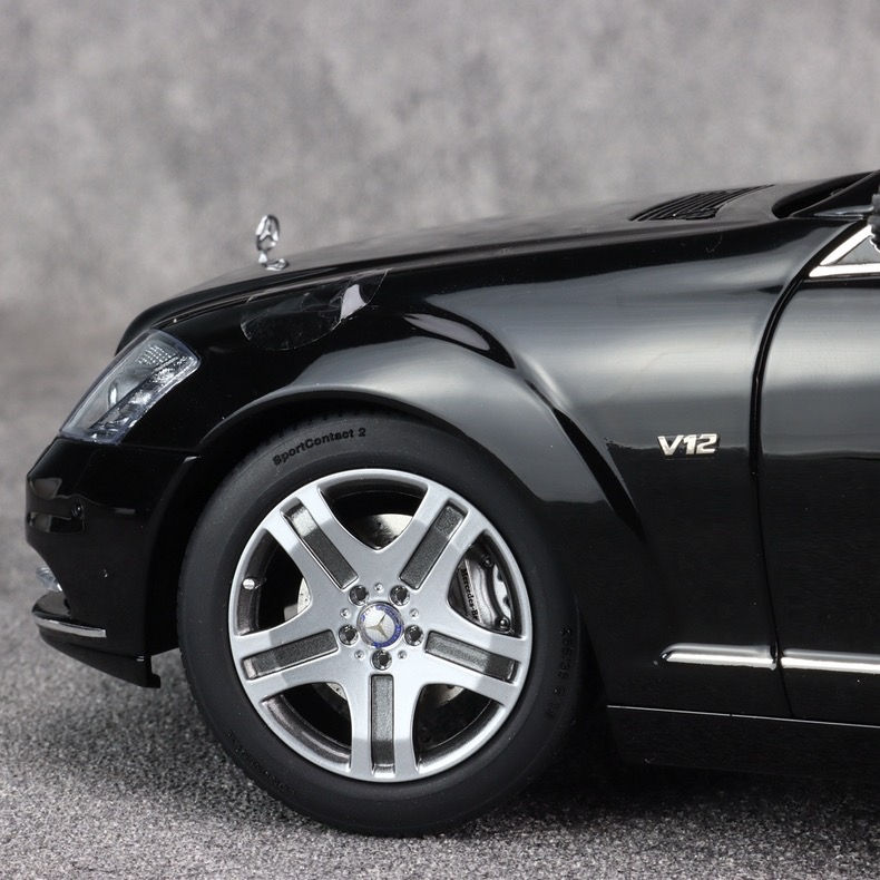 Thumbnail: MOTORHELIX MH 1:18 Mercedes-Benz S-Class W221 S600L Black Full open Model