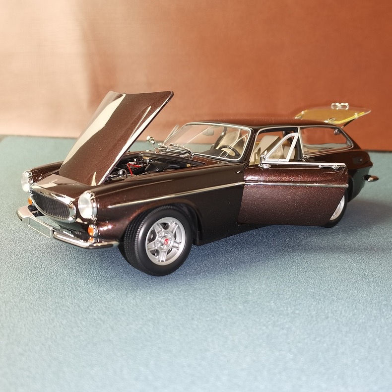 Thumbnail: 1:18 Mini Cut Volvo P1800 ES 1971 Brown Metallic Car Model