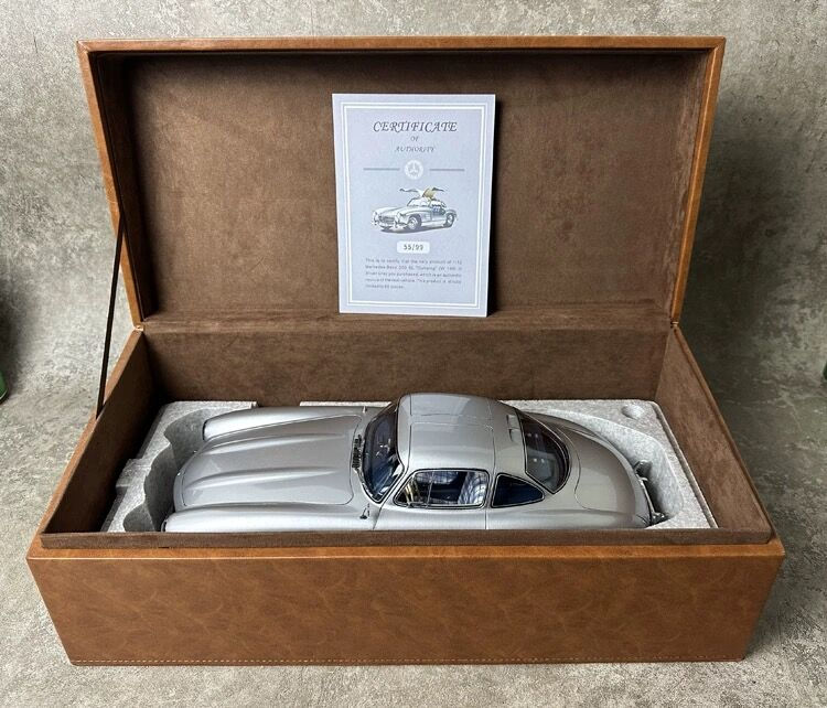 Thumbnail: Schuco 1:12 Mercedes-Benz 300SL Alloy Car Model Gift Collection Limited to 99 pc