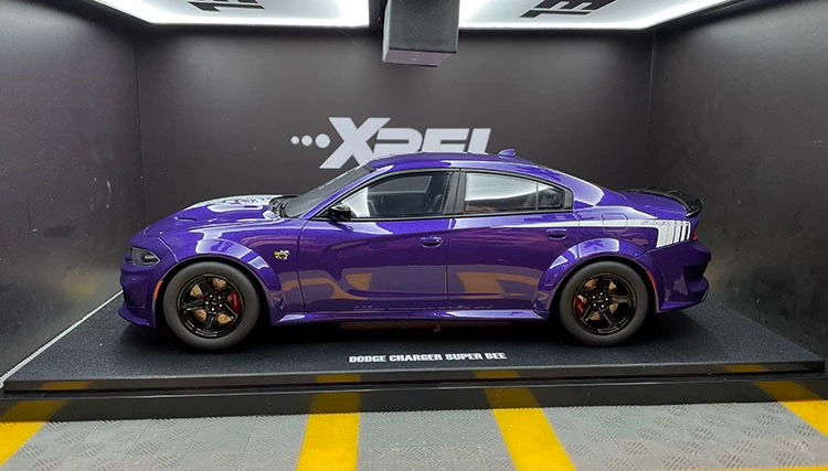 Thumbnail: GT Spirit 1:18 Dodge DODGE CHARGER SUPER BEE Car Model GT895