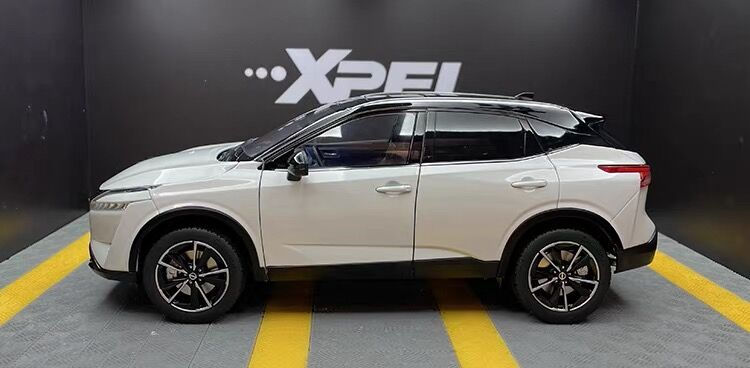 Thumbnail: 1/18 2023 Nissan QASHQAI QashQai third generation city SUV car