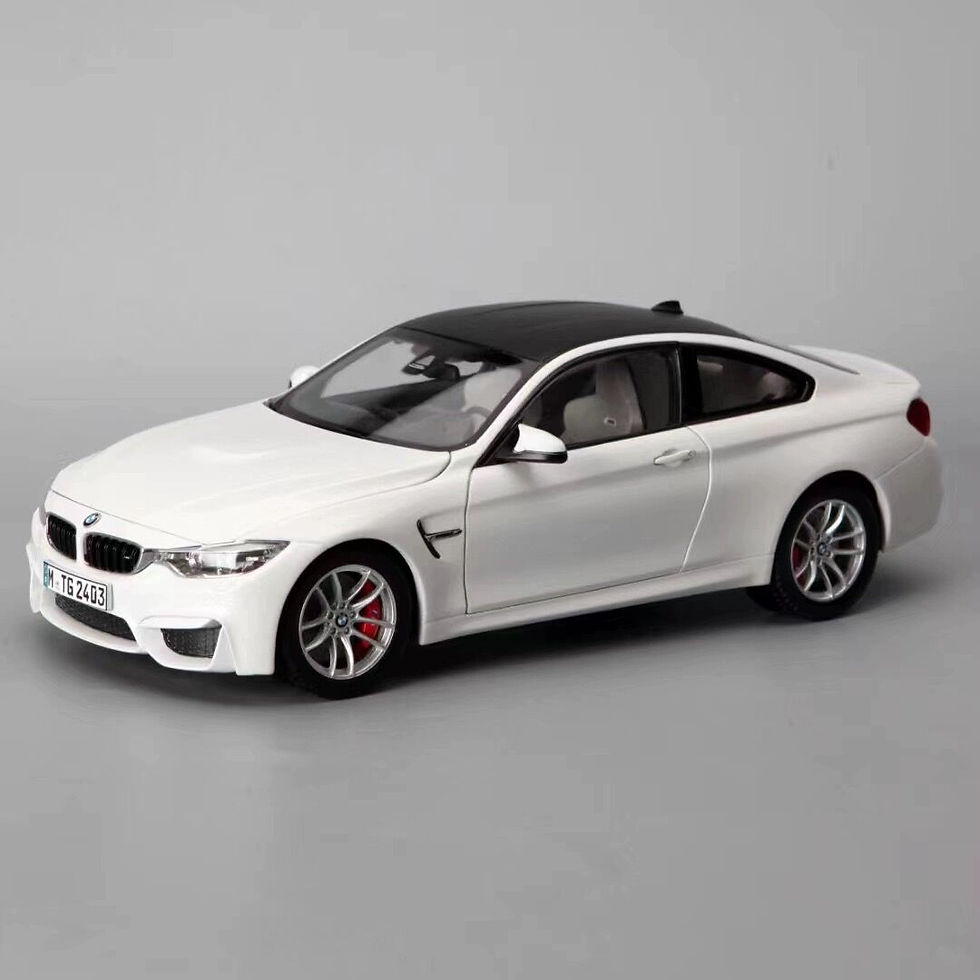 Thumbnail: paragon 1/18 BMW M4 (F82) Alloy Car Model