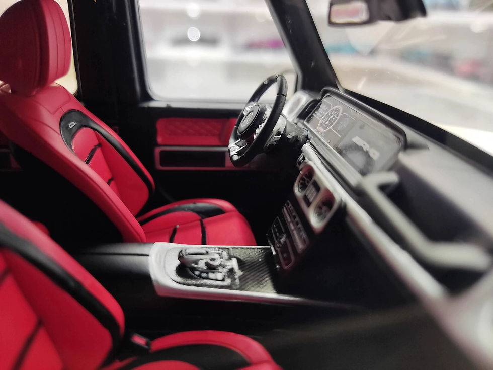 Thumbnail: GT Spirit Mercedes-Benz G63 AMG Limited Edition Simulation Resin Car Model 1:18