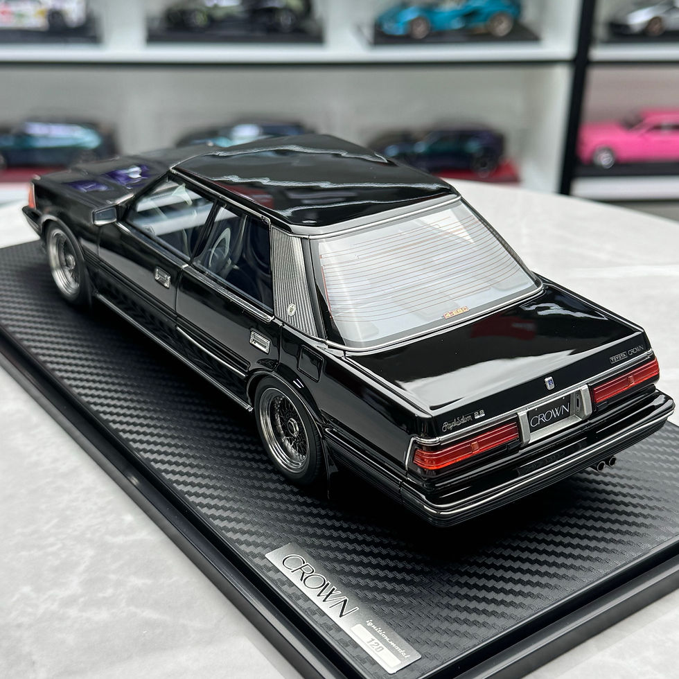 Thumbnail: IG 1:18 Toyota Crown 120 3.0 Resin Car Model Ignition