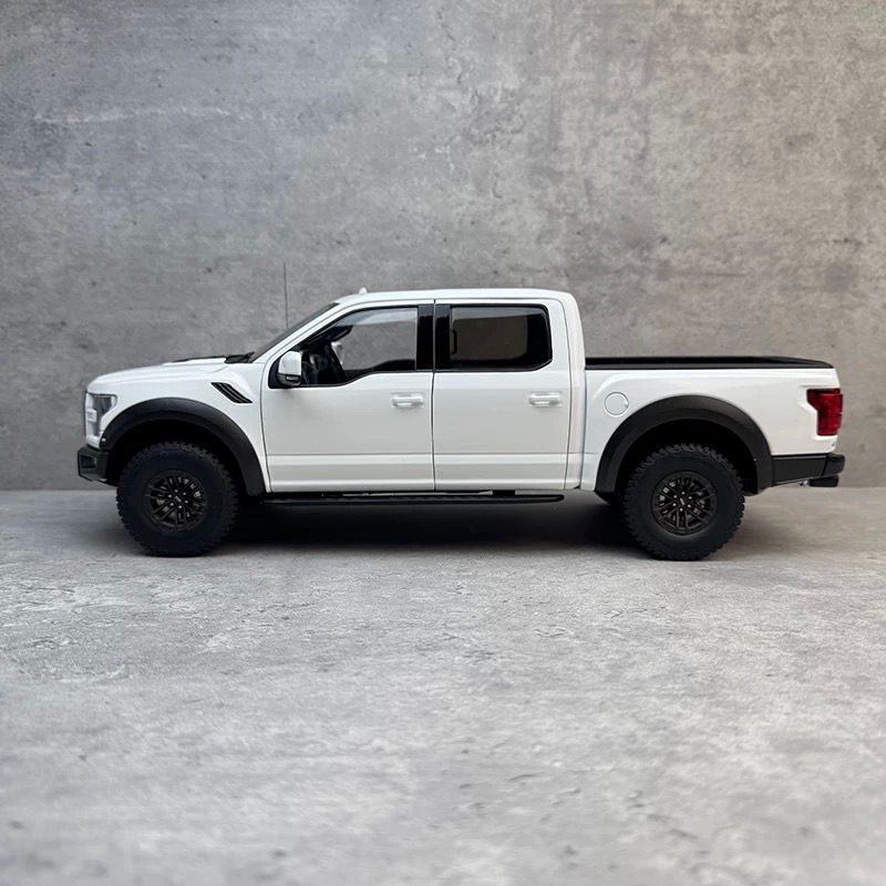 Thumbnail: autoart 1:18 Scale Ford F-150 Raptor SuperCrew 2019 Car Model