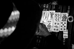 yatiris... "te leo la surte?"