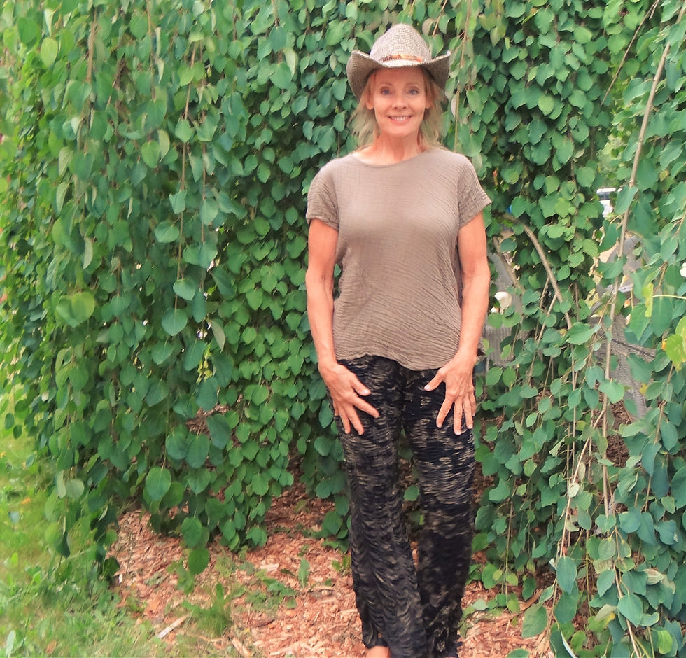 Thumbnail: Pocket Crop Top with Short Sleeves in Cotton Waffle: 65