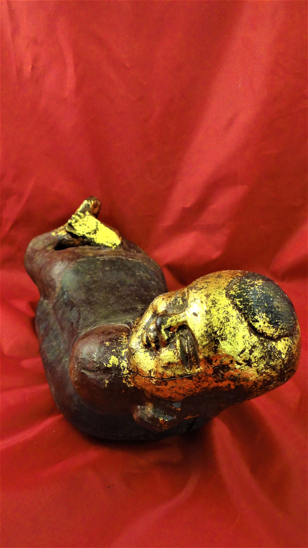 Thumbnail: Xiuxi, A Charming Iron Head Pillow