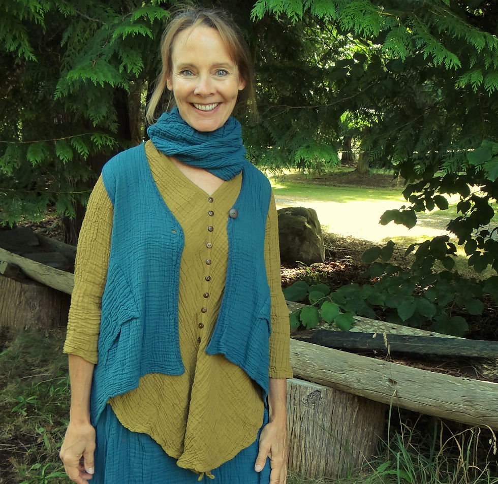 Thumbnail: Cotton Waffle Pocket Vest: Saguaro,Blueblood,African Violet, Spice,Poi Brown