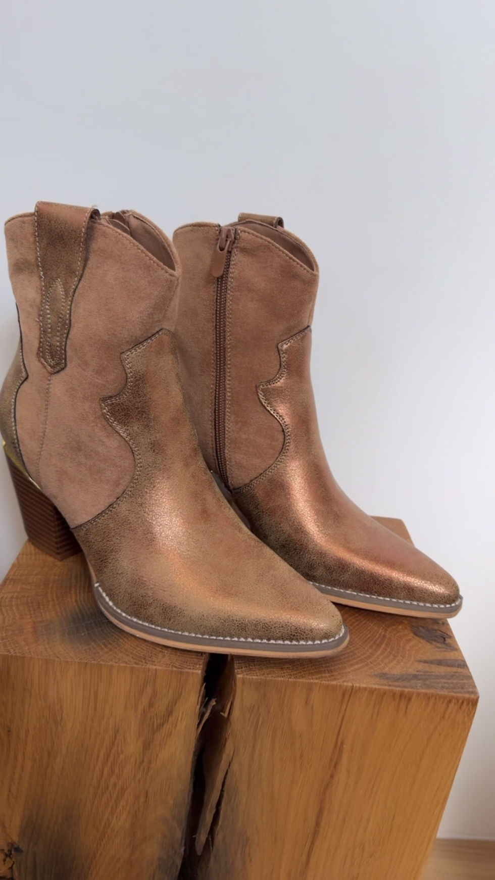 Miniaturbild: Stiefelette Metallic camel
