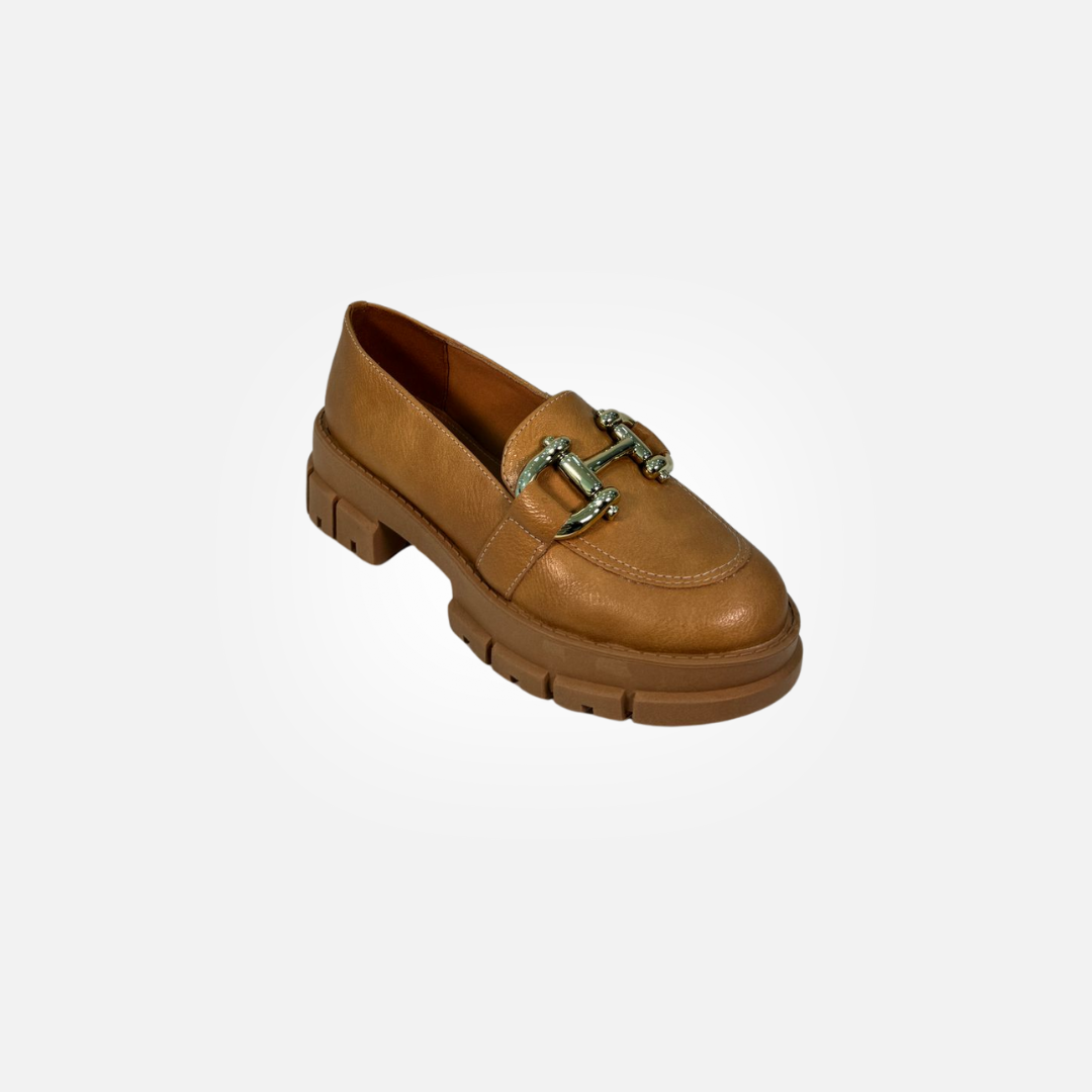 Mocassim Tratorado Elite Caramelo com Fivela Dourada