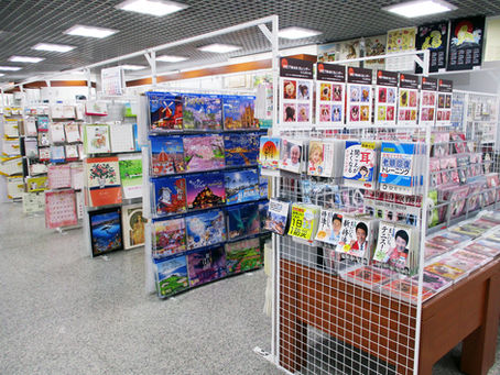 2022年のカレンダーと手帳が入荷しました! 1F