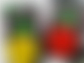 暗い夜道で活躍!夜光反射グッズはいかがですか 1F・2F