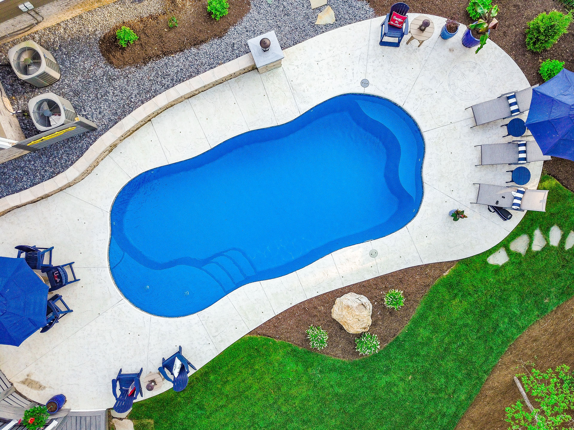 The River Pools C35 Fiberglass Pool in the Maya Shimmer Pool Color