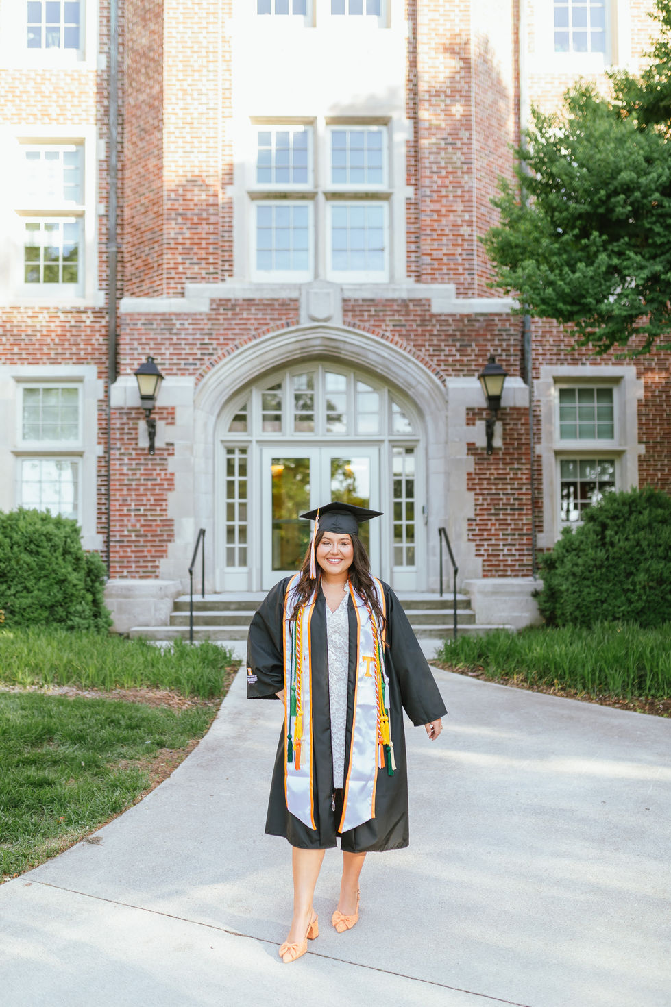 Kendall's UTK Cap & Gown  - Knoxville Graduation Photographer - BraskaJennea Photography-002