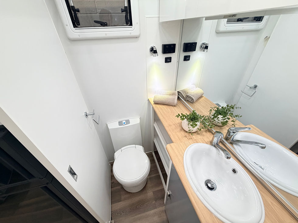 Thumbnail: 17'6" Feathertop Mid Door - Select Edition