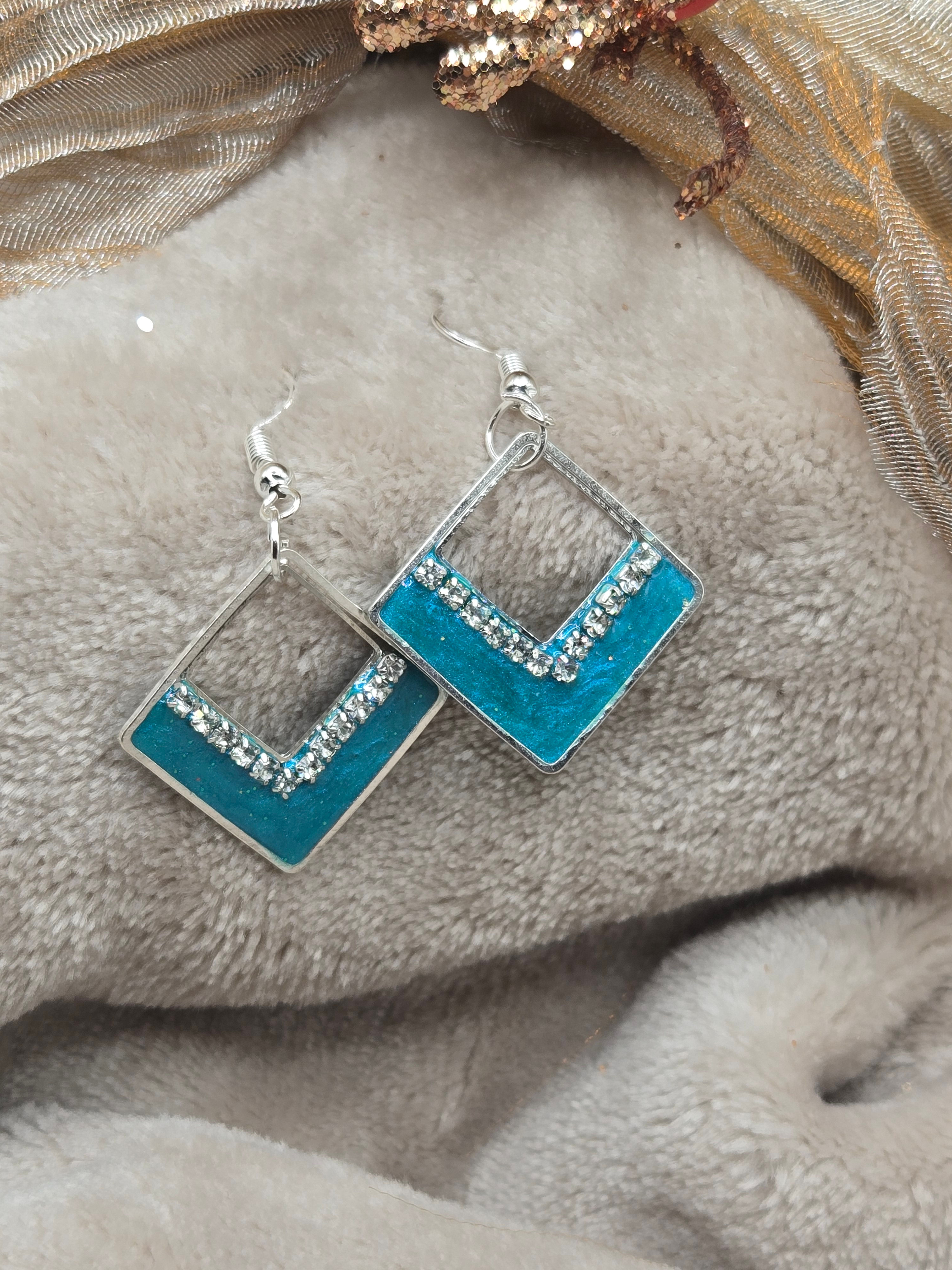 Diamond Shaped Earrings in a Gorgeous Blue with Sparkle