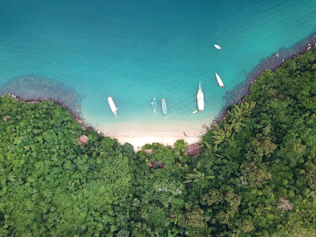 De Norte a Sul: 5 Destinos surpreendentes no Brasil para explorar de barco