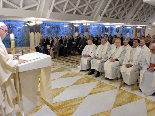 Papa: o mundo clama "liberdade", mas é sempre mais escravo