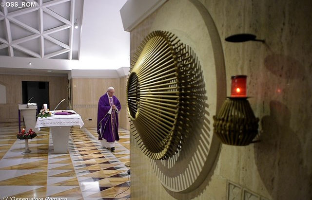 Papa: a transformação de Jesus não é magia, renova o coração