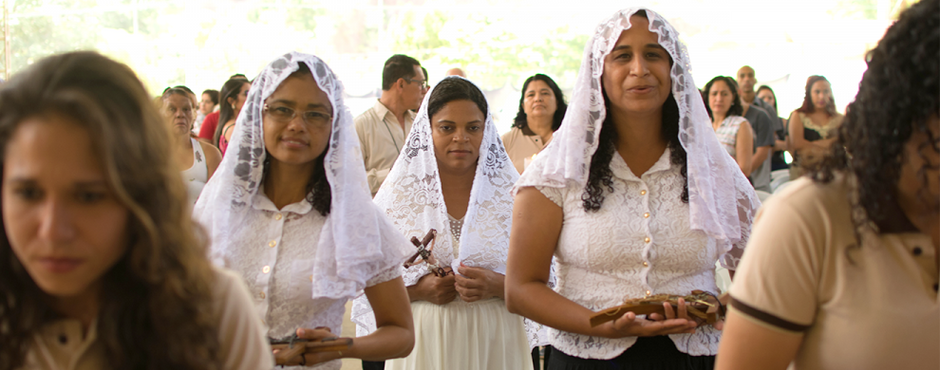 Vida Consagrada: Comunidade Deus Existe