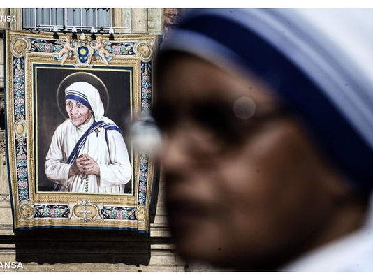 Papa: Madre Teresa foi dispensadora generosa da misericórdia divina