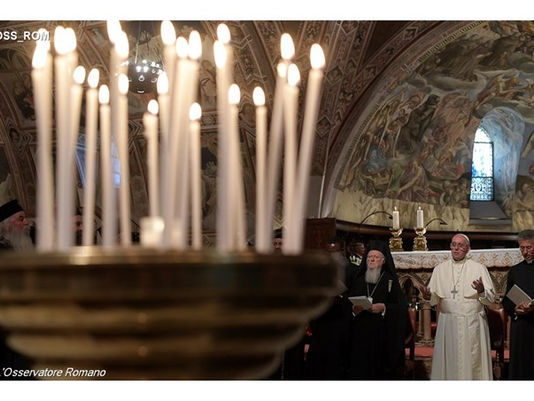 Papa pede participação dos fiéis no "Um minuto pela paz"