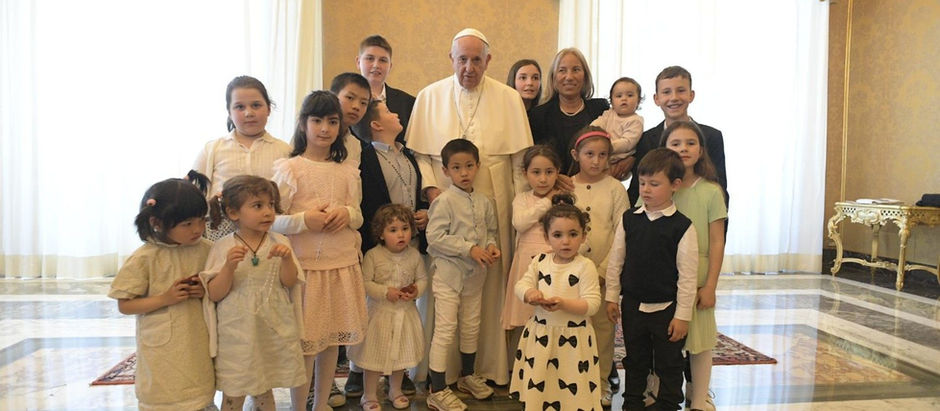 Papa Francisco exorta a promover a "cultura da criança" e da adoção