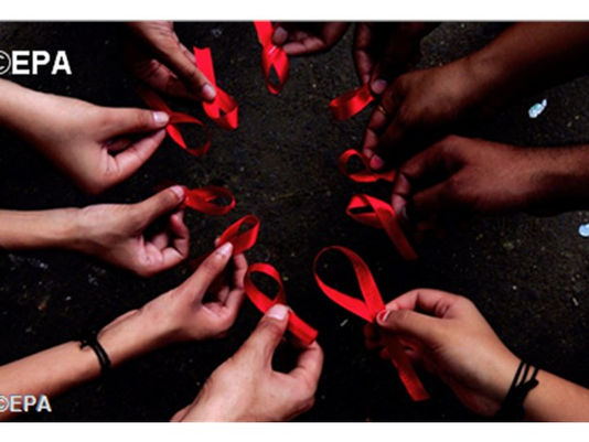 Dia contra Aids: Papa Francisco pede amplo acesso aos retrovirais
