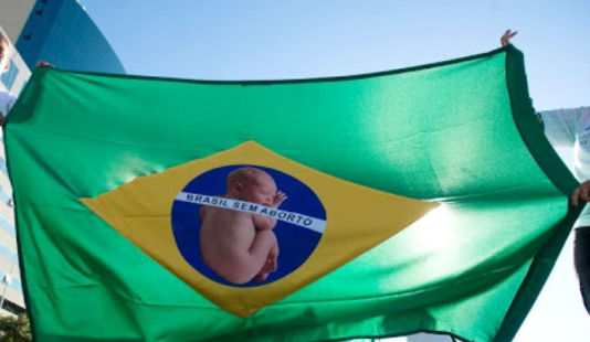 Derrota para o aborto no Brasil: governo se declara contra ampliação