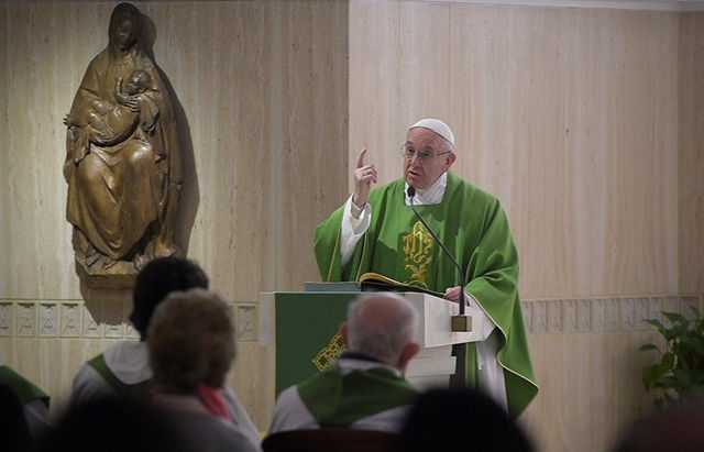 Papa: cristãos devem superar mentalidade que sempre condena