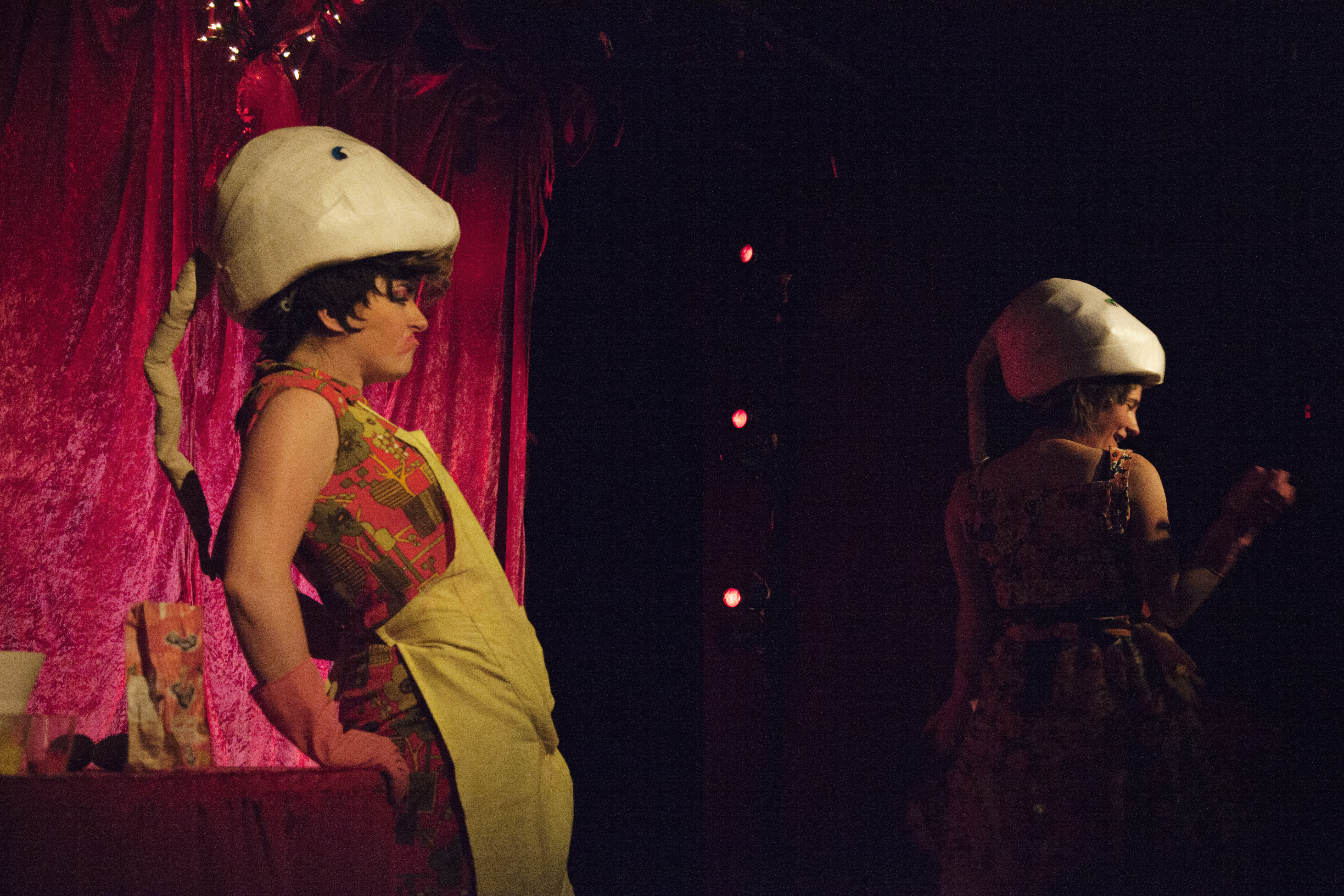 In The Gut ( Les Femmes Ridicule)