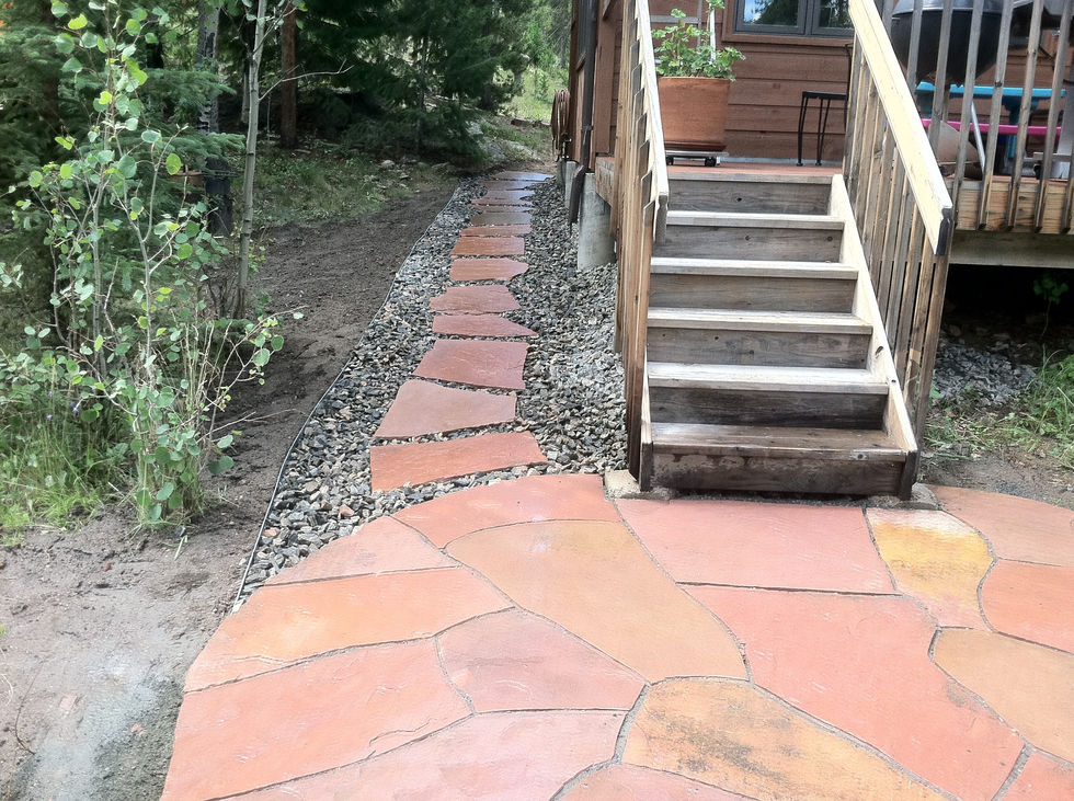 Patio with flagstone stepper pathway