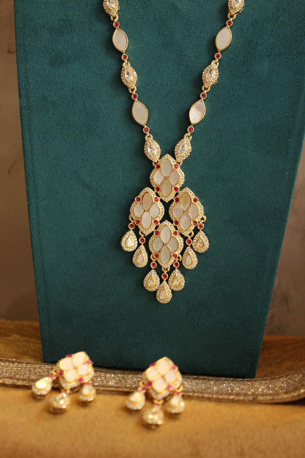 Thumbnail: Ziva Noor Set - Ruby