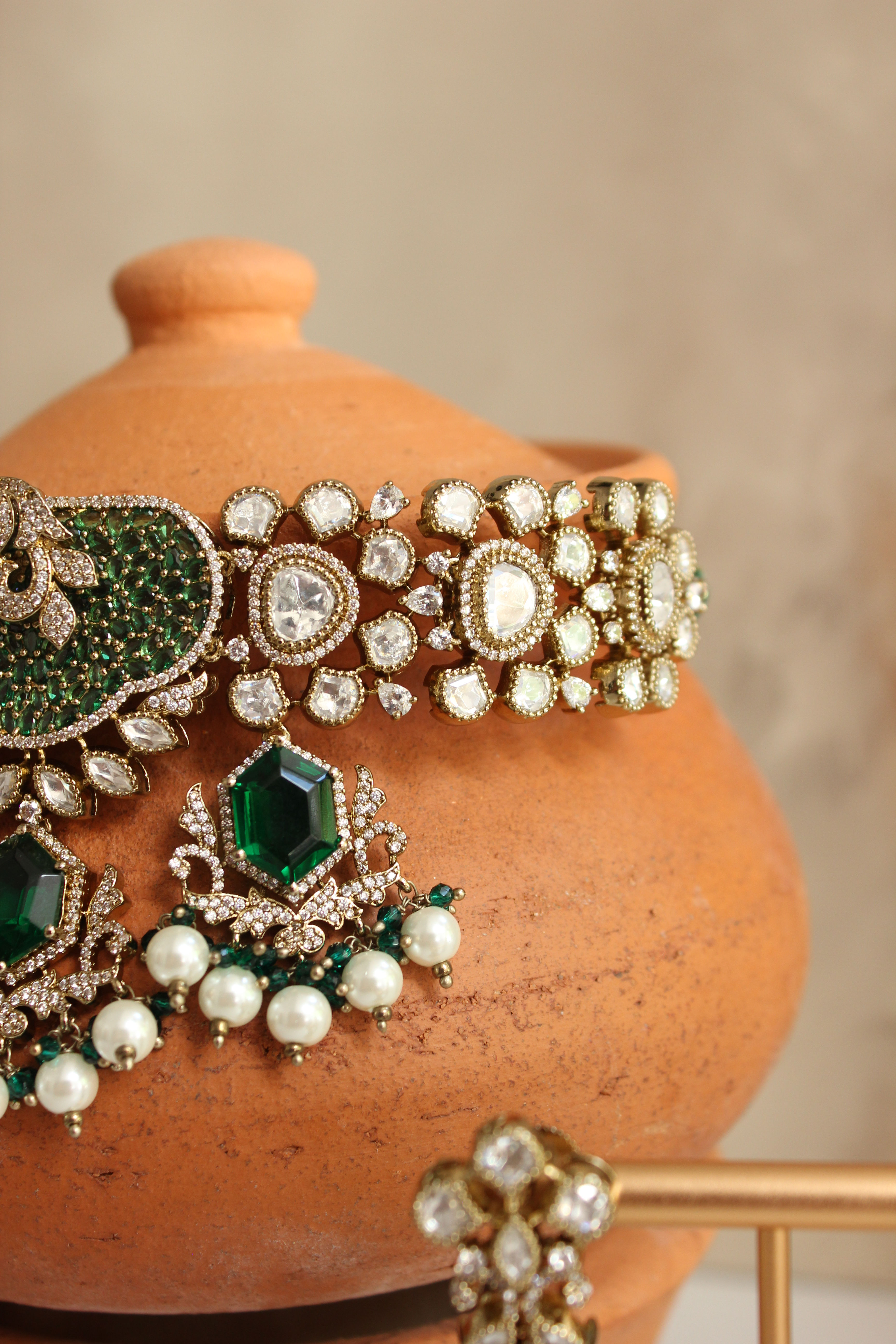 Dilruba Necklace Set - Marakata
