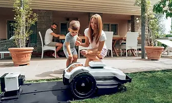 ambrogio robotmaaier kind vriendelijk