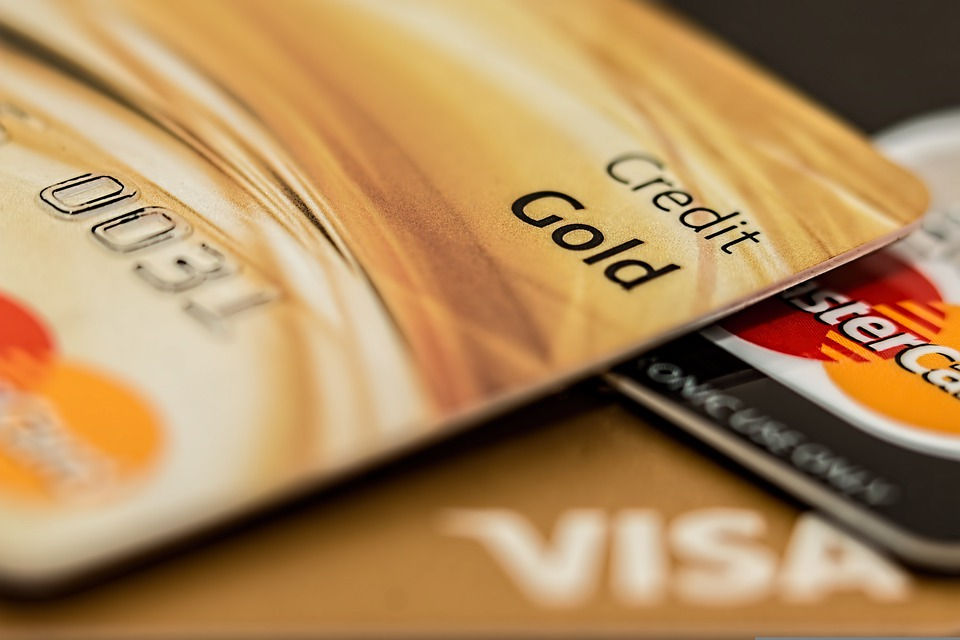 credit card, rewards program, cash back, credit score, interest rate, credit limit, annual fee, credit utilization, balance transfer, minimum payment, late payment, credit history, secured credit card, unsecured credit card, credit card benefits, credit card fraud, foreign transaction fees, travel rewards, cash advances, introductory APR, credit card debt, credit card application, credit card issuer, credit card network, credit card balance, credit card statement, credit card usage, credit card APR, credit card fees, credit card perks